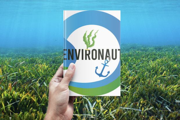 Schmuckbild unter Wasser mit Projektnamen