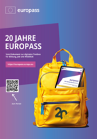 Gelber Rucksack mit einem Tablet.