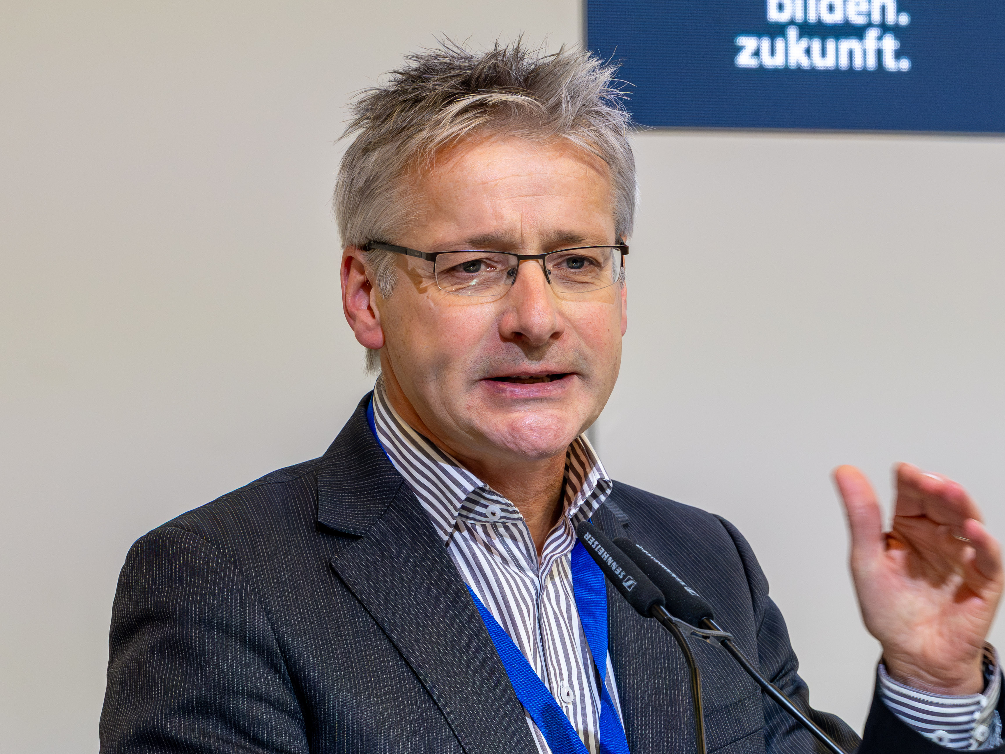Referent Prof. Dr. Hubert Ertl