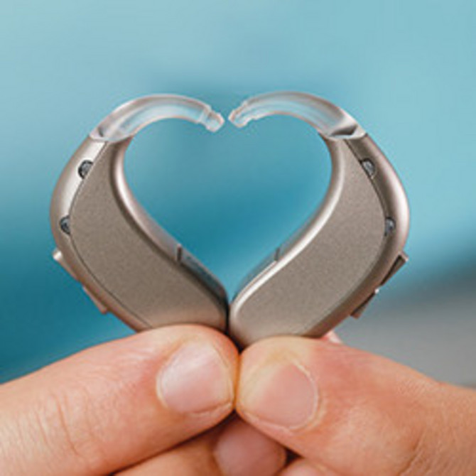 H&ouml;rger&auml;t in Herzform