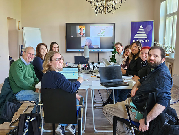 Team beim Arbeiten