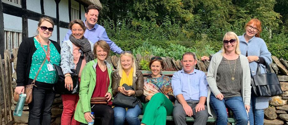 Gruppenbild der Teilnehmerinnen und Teilnehmer in Wales