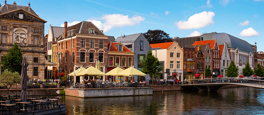 Häuser in Leiden in den Niederlanden