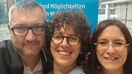 Selfie von drei Projektpartner*innen