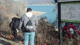 Erasmus+-Teilnehmer bei Wanderung im Naturschutzgebiet