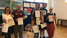 Teilnehmer und Teilnehmerinnen mit Zertifikat